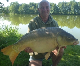 mirror 27 lb 13oz