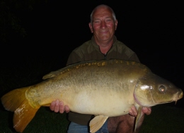 mirror 30lb 5oz